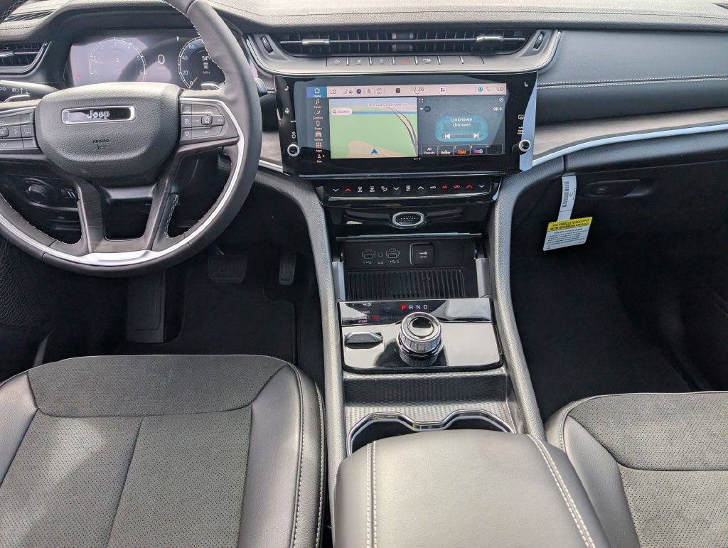 New 2026 Jeep Grand Cherokee Altitude AWD/4WD image 23