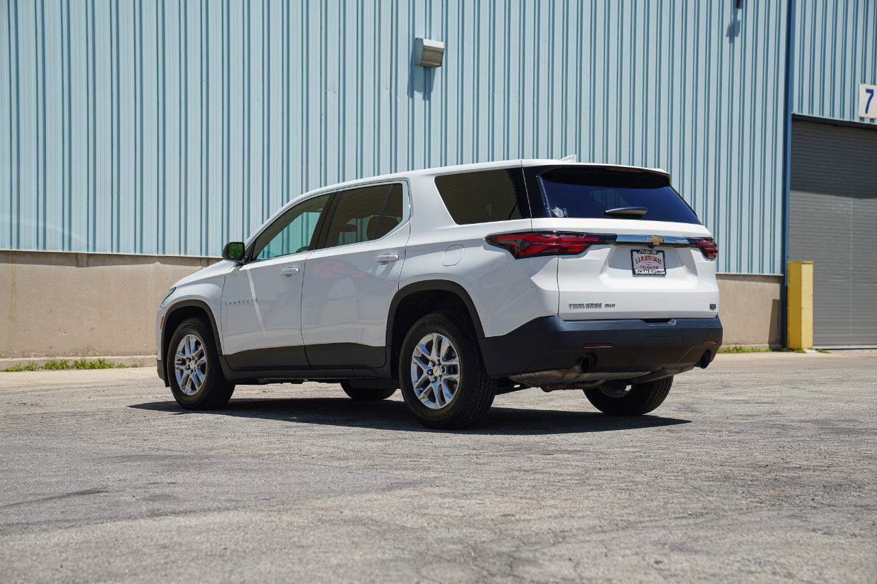 Used 2023 Chevrolet Traverse LS AWD/4WD image 18