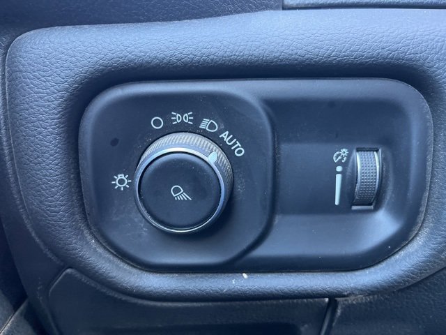 Used 2024 RAM 1500 Laramie image 25