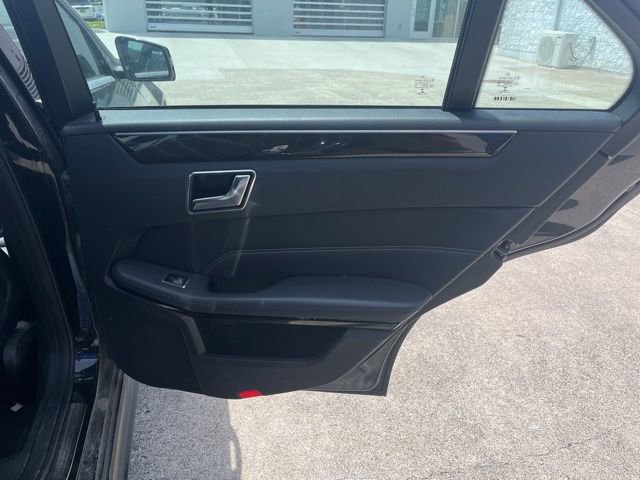 Used 2014 Mercedes-Benz E 350 Sedan image 16