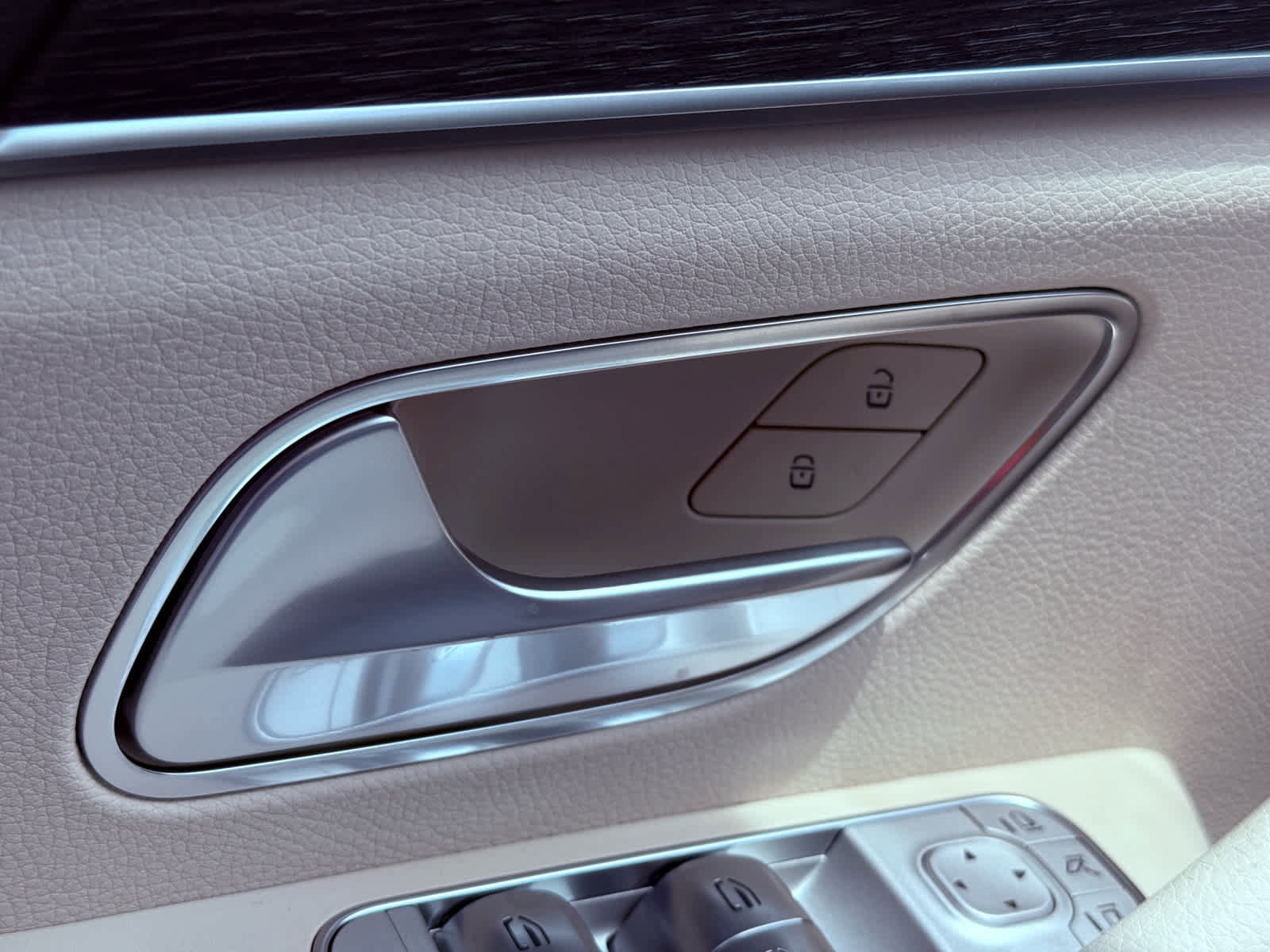 New 2025 Mercedes-Benz GLS 450 4MATIC image 25