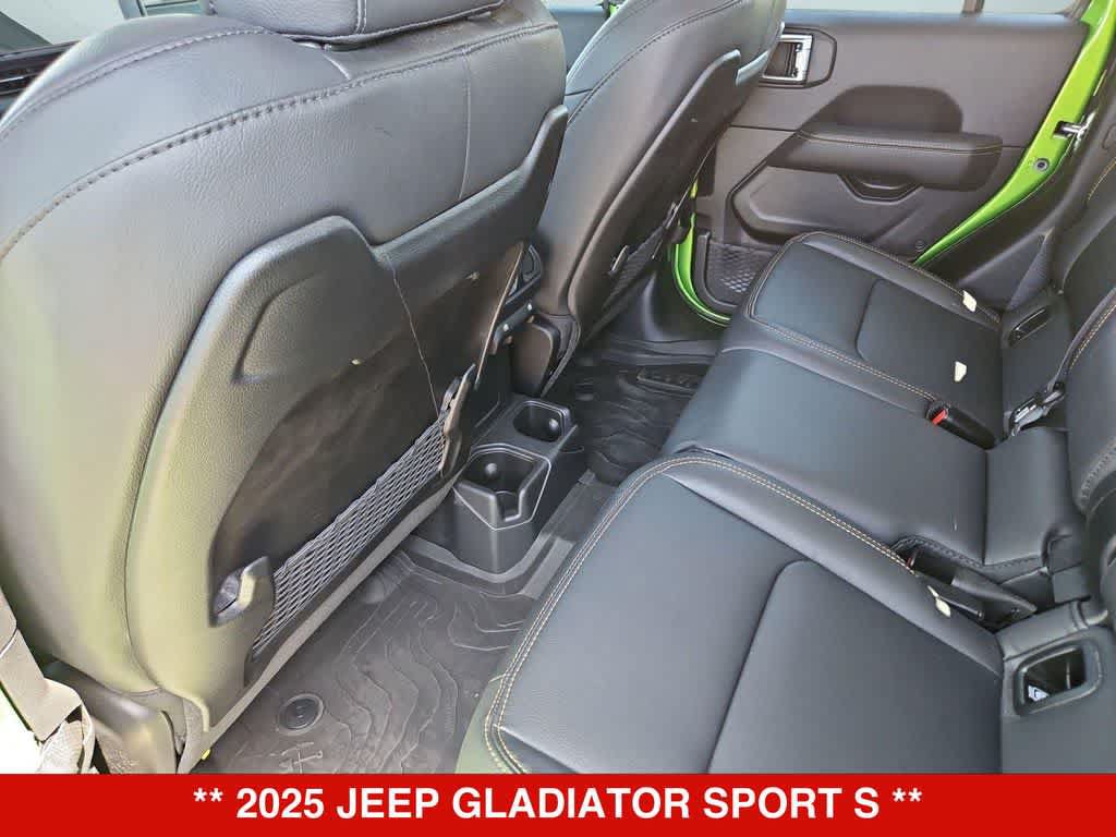 New 2025 Jeep Gladiator Sport w/ Premium Package AWD/4WD image 18