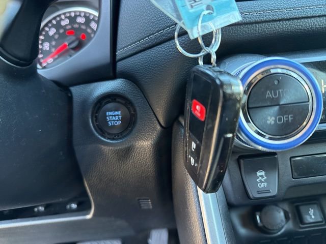 Used 2020 Toyota RAV4 XLE w/ All Weather Liner Package image 37