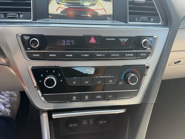 Used 2016 Hyundai Sonata SE FWD image 14