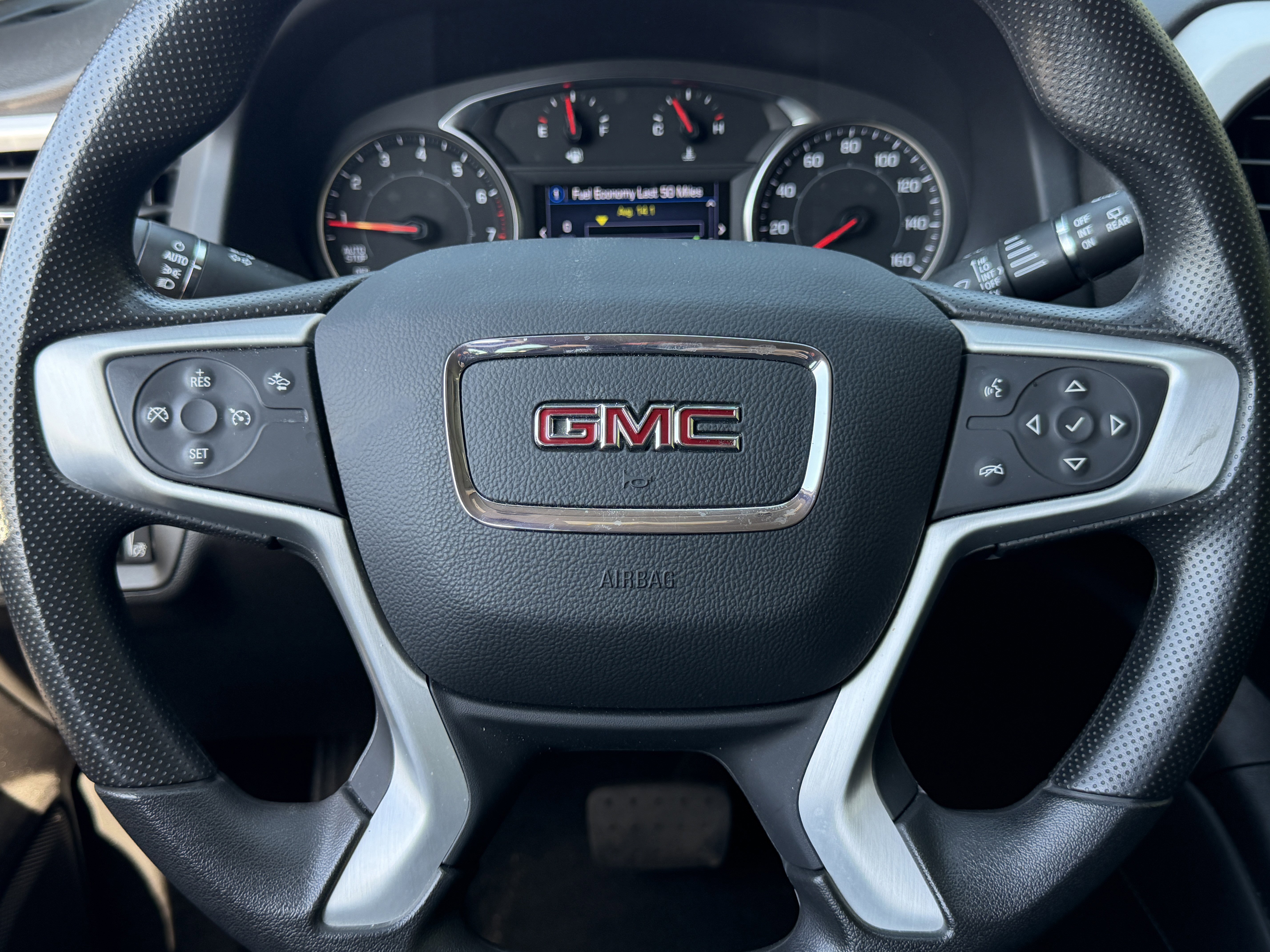 Used 2023 GMC Acadia SLE FWD image 14