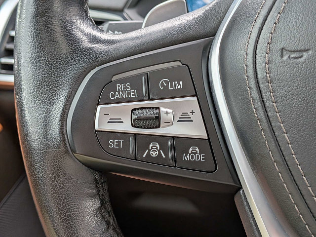 Used 2022 BMW X5 sDrive40i w/ Executive Package RWD image 31