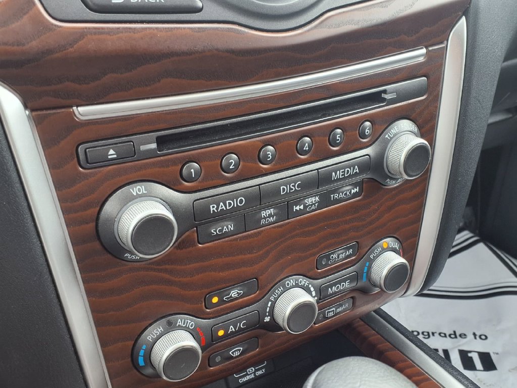 Used 2018 Nissan Pathfinder Platinum w/ Cargo Package FWD image 20