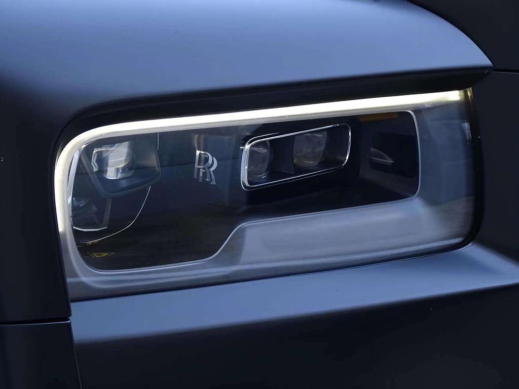 Certified 2023 Rolls-Royce Cullinan Black Badge w/ Driver's Package image 17