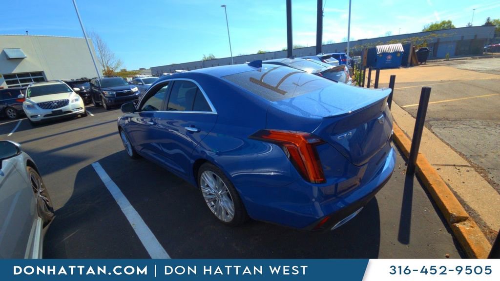 Used 2023 Cadillac CT4 Premium Luxury RWD image 6