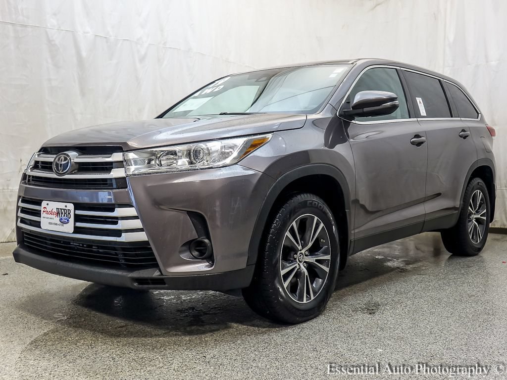 Used 2019 Toyota Highlander LE AWD/4WD image 2
