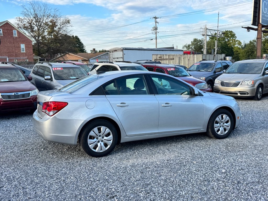 Used 2016 Chevrolet Cruze LT FWD image 8