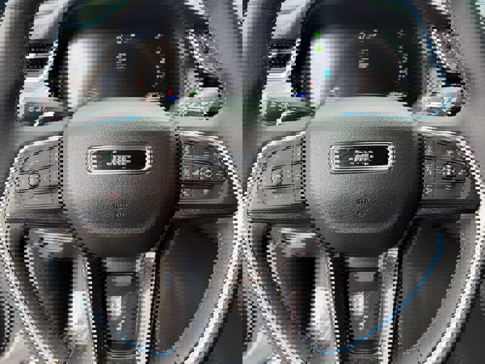 Used 2022 Jeep Grand Cherokee Trailhawk w/ Advanced Protech Group II image 34