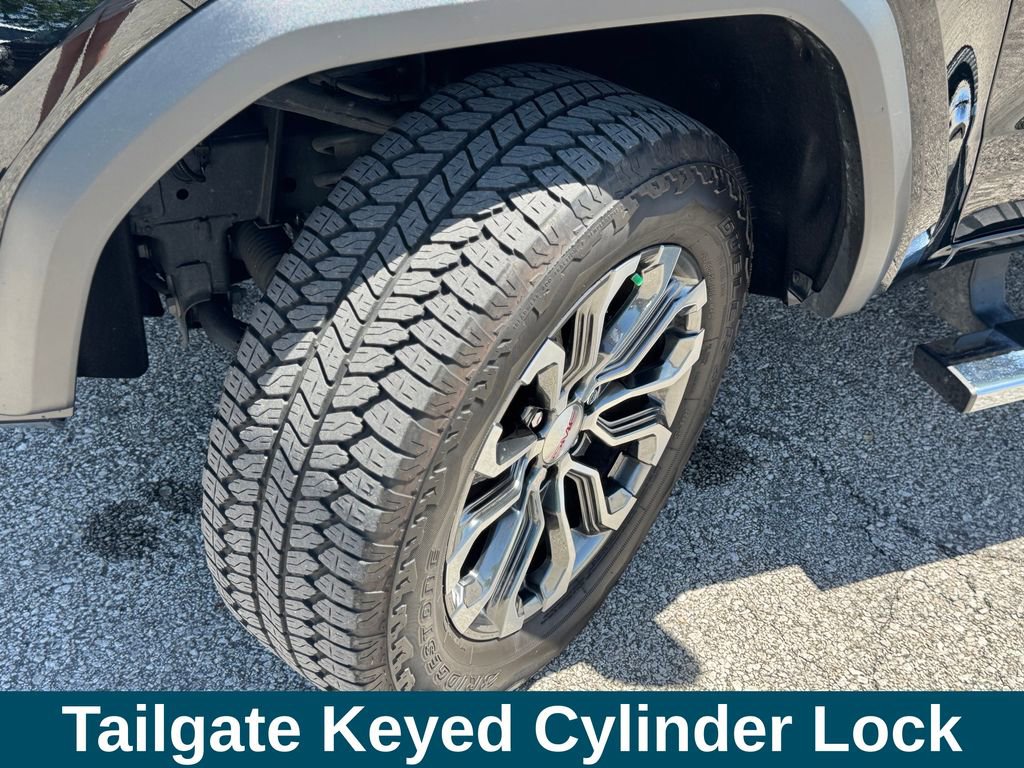 Used 2024 GMC Canyon Denali AWD/4WD image 32