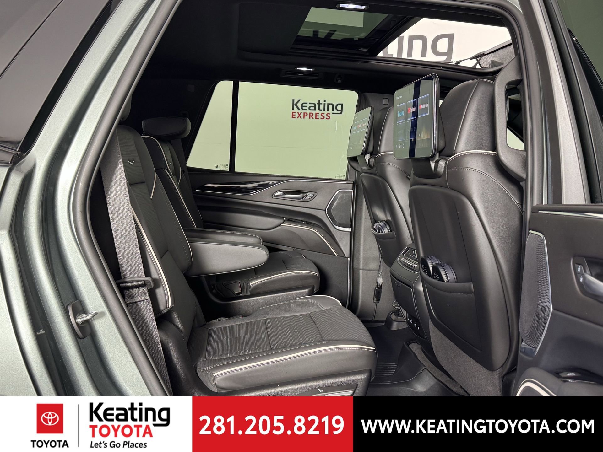 Used 2024 Cadillac Escalade Sport w/ Touring Package image 18