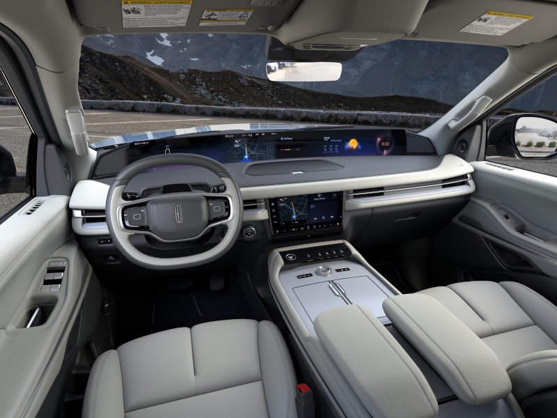 New 2026 Lincoln Navigator Premiere AWD/4WD image 9