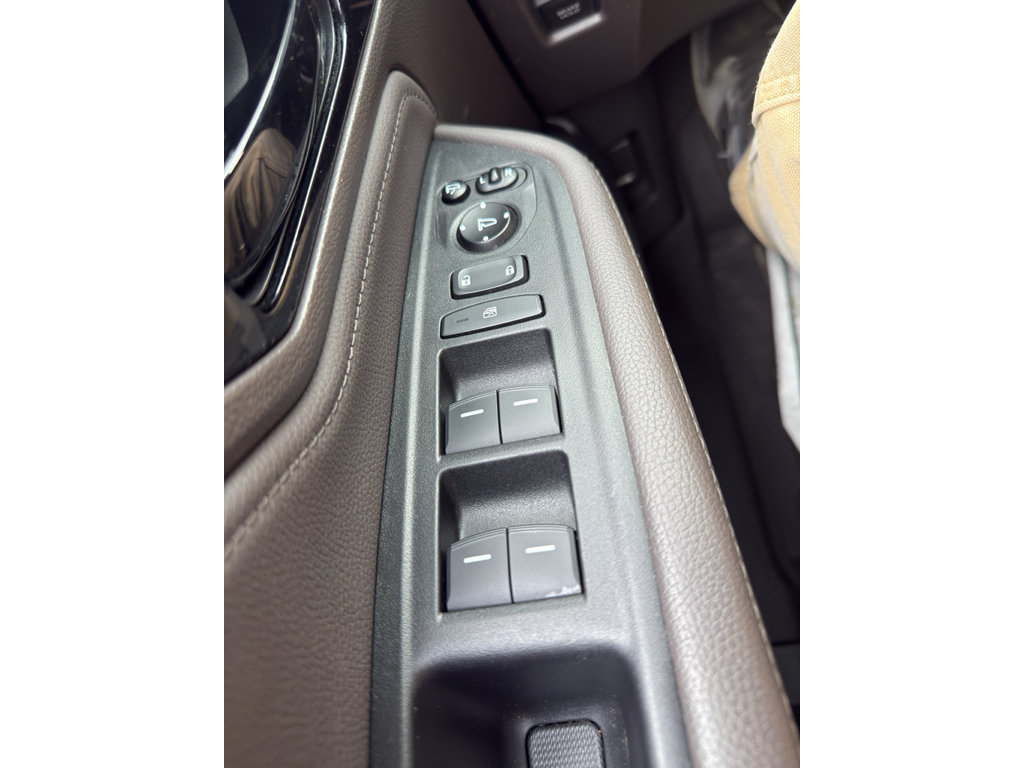 Used 2018 Honda Odyssey Elite image 14