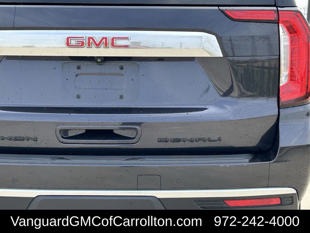 Used 2023 GMC Yukon XL Denali image 8