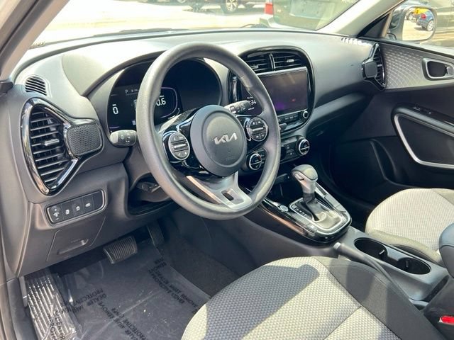Certified 2023 Kia Soul S FWD image 23