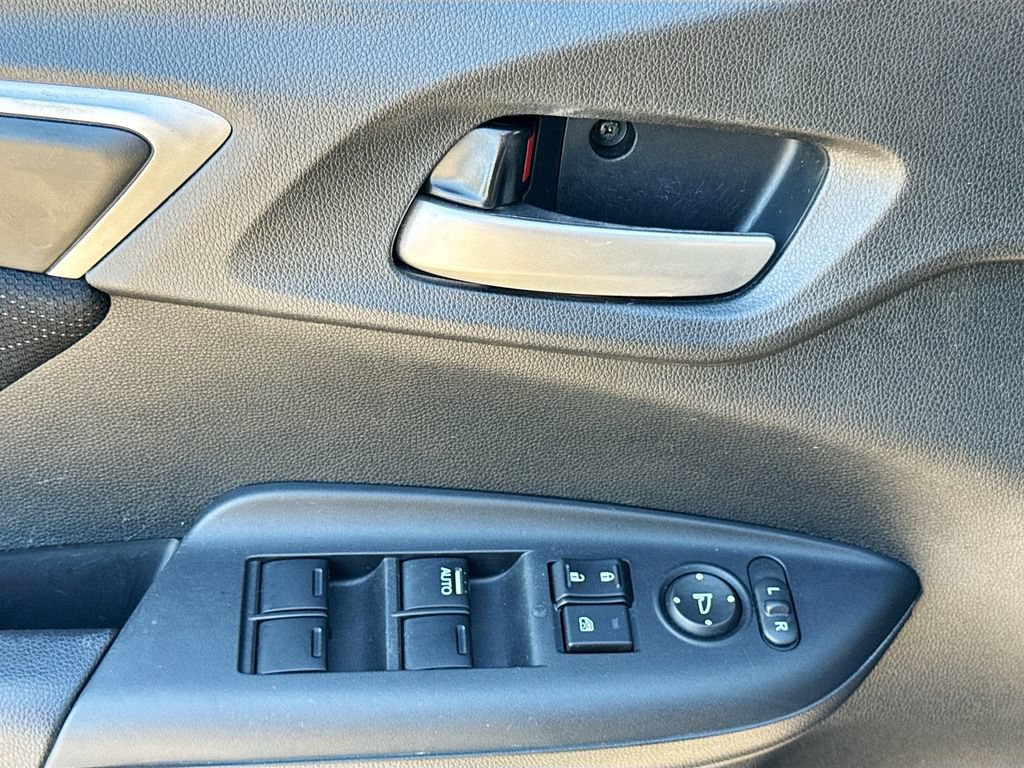 Used 2017 Honda Fit EX image 20