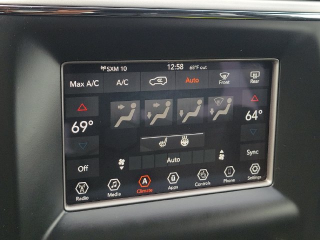 Used 2020 Jeep Grand Cherokee Laredo AWD/4WD image 26