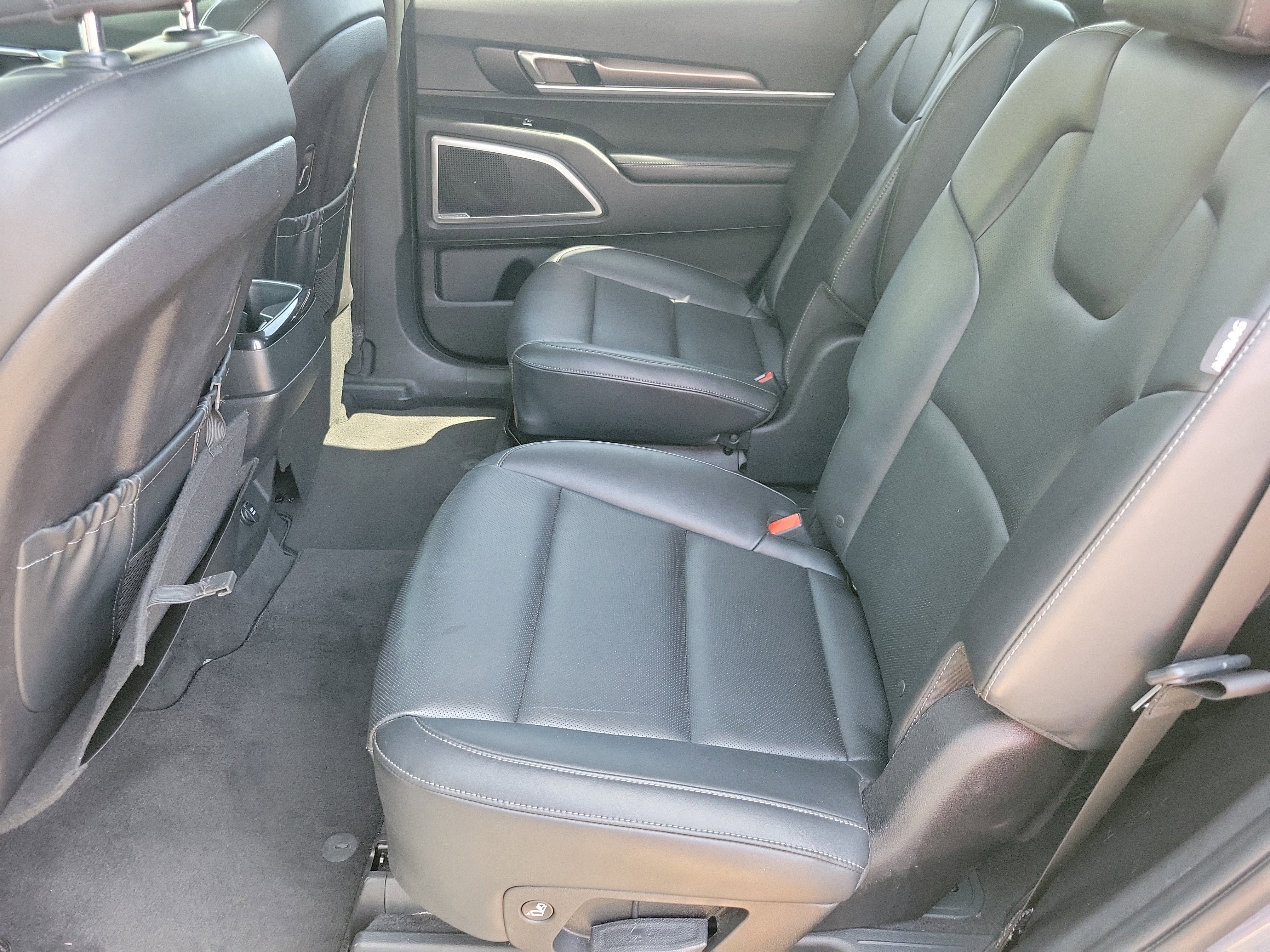 Used 2025 Kia Telluride S image 8