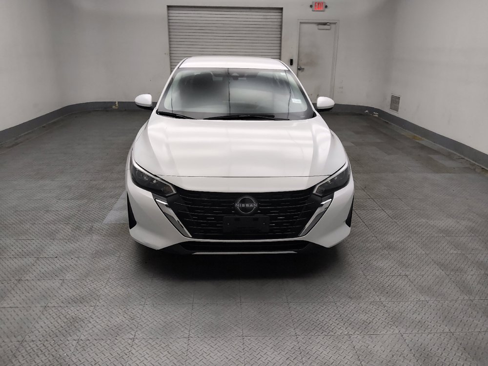 Used 2025 Nissan Sentra SV FWD image 14