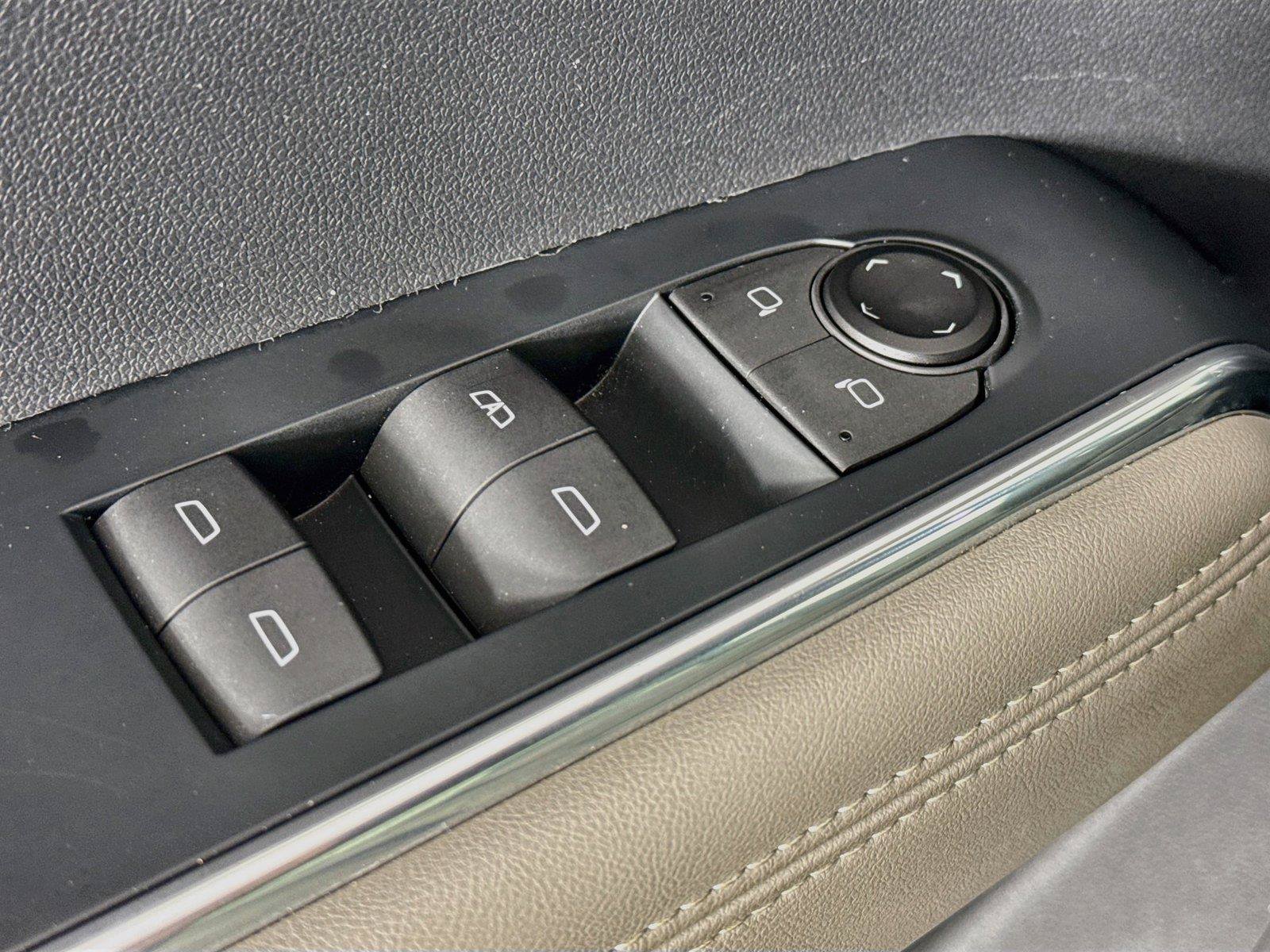 Used 2024 GMC Acadia Elevation AWD/4WD image 26