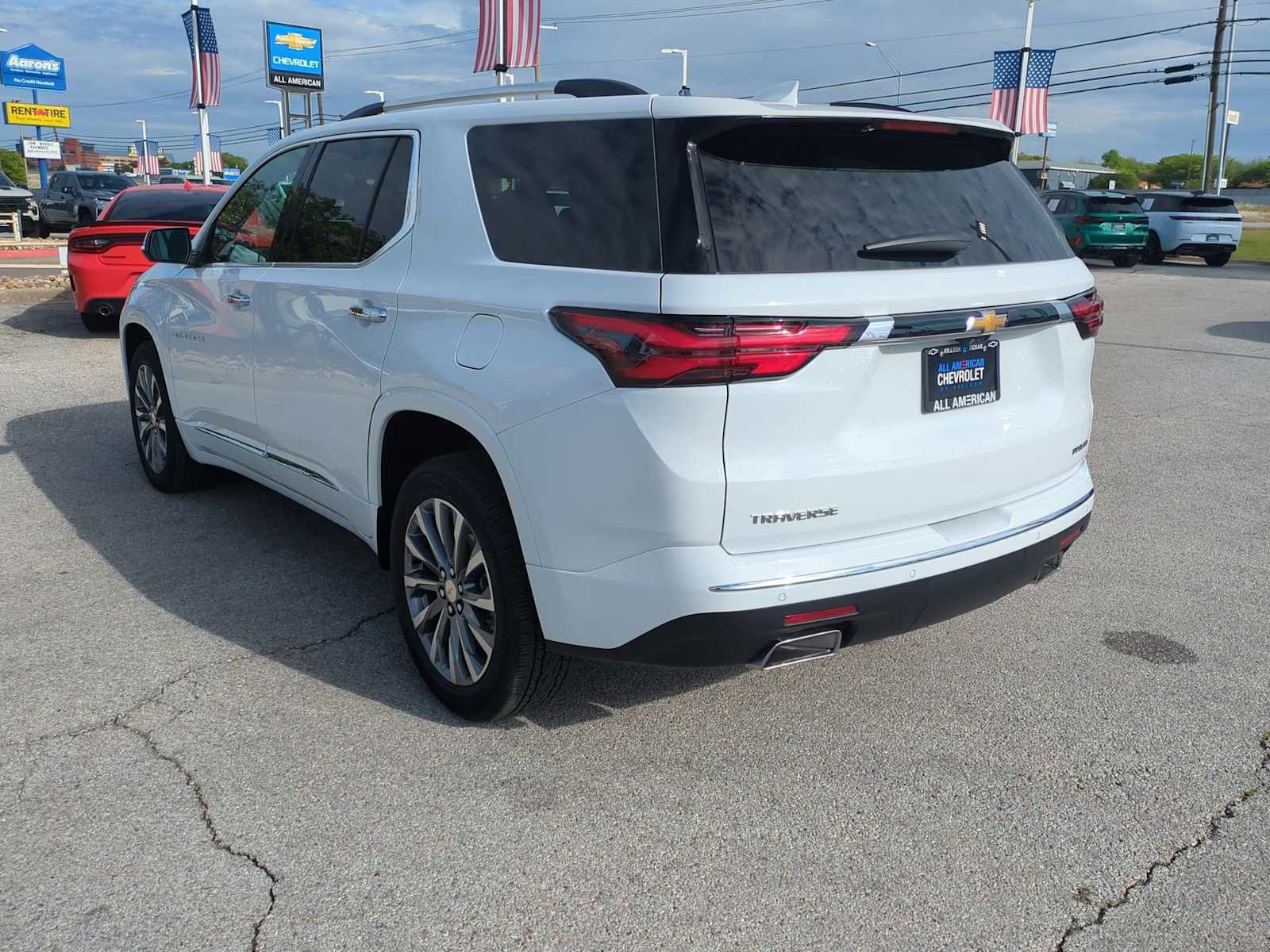 Used 2023 Chevrolet Traverse Premier image 6
