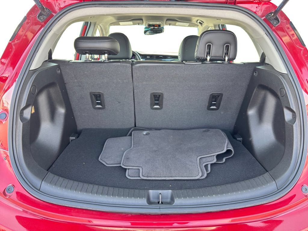 Certified 2022 Chevrolet Bolt LT w/ Infotainment Package FWD image 19