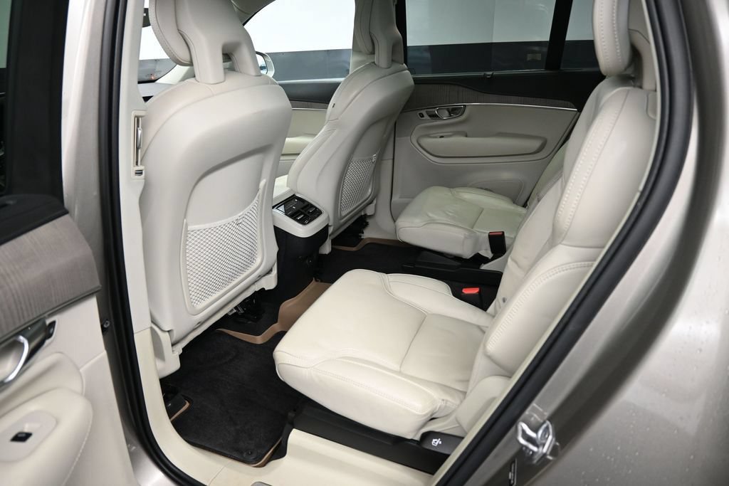 Used 2021 Volvo XC90 T6 Inscription AWD/4WD image 17