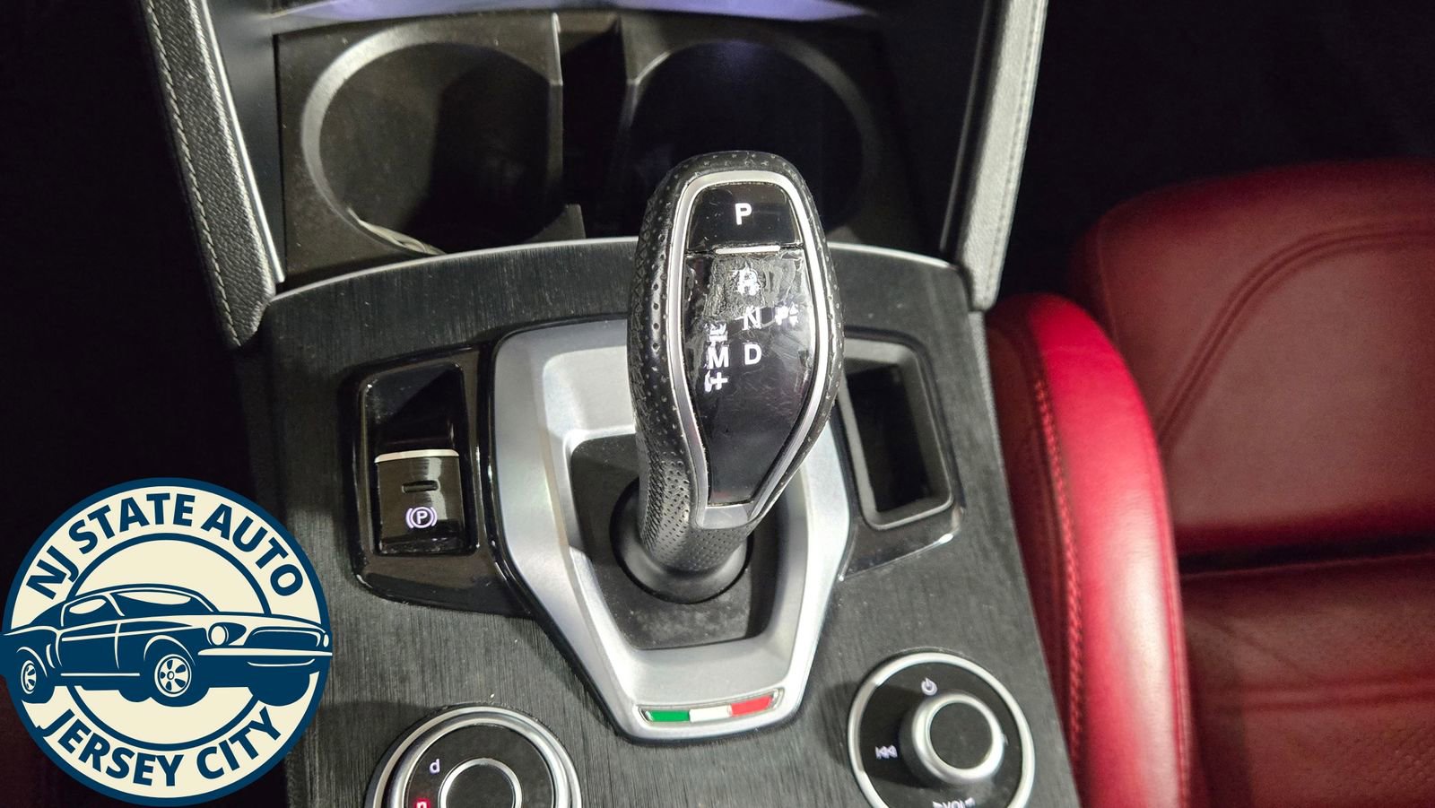 Used 2022 Alfa Romeo Stelvio Sprint image 18