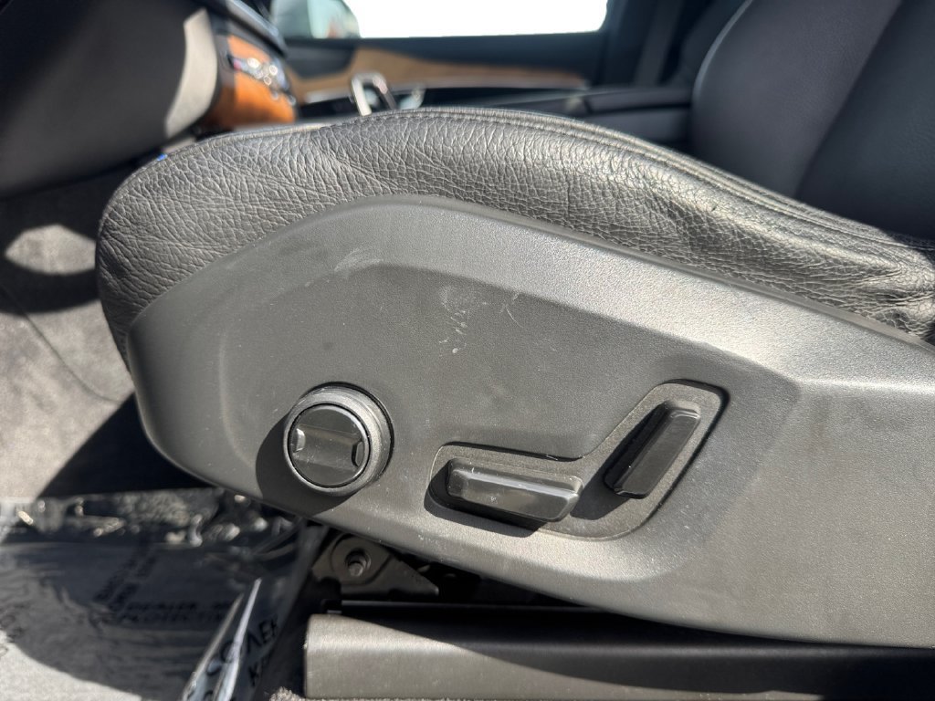 Certified 2023 Volvo XC90 B6 Plus w/ Protection Package AWD/4WD image 14