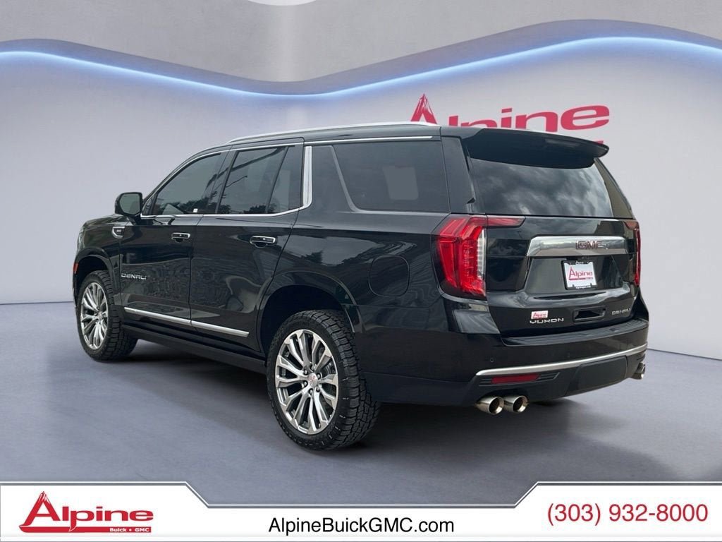 Used 2021 GMC Yukon Denali w/ Denali Premium Package AWD/4WD image 3