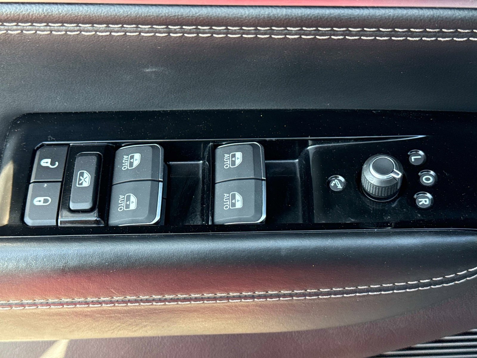 Used 2024 Jeep Grand Wagoneer L Series II w/ Quick Order Packagew 28T image 23