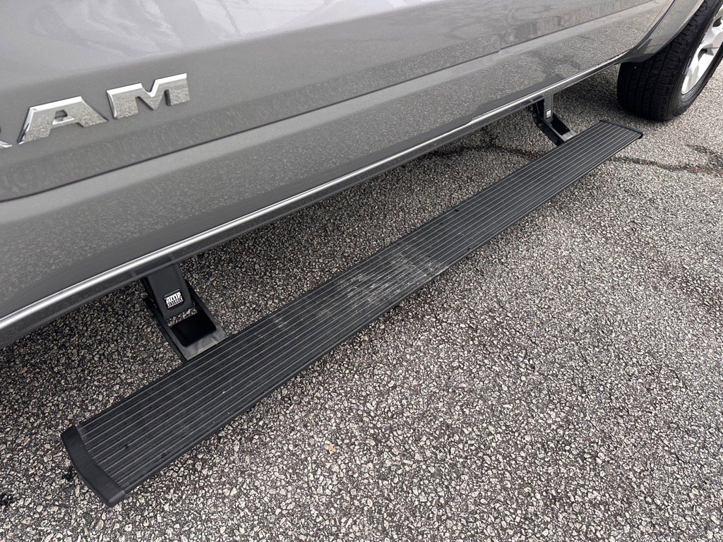Used 2024 RAM 1500 Big Horn image 9
