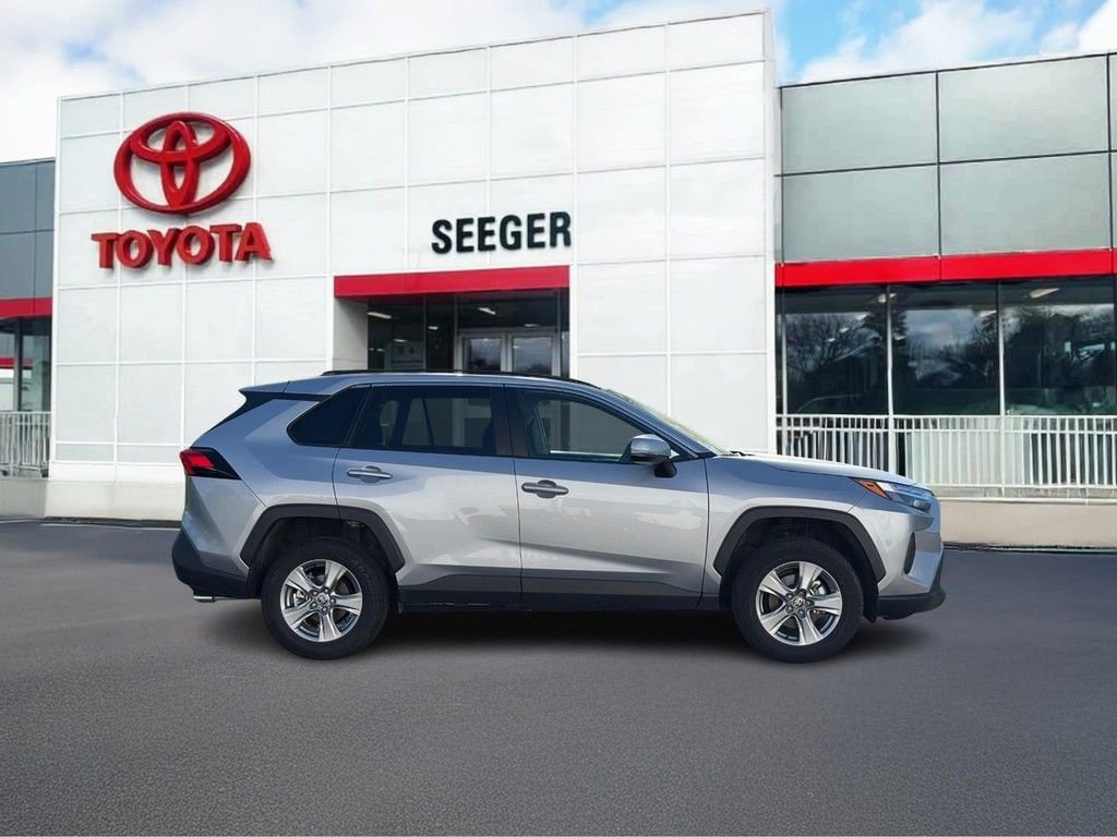 Certified 2025 Toyota RAV4 XLE AWD/4WD image 2