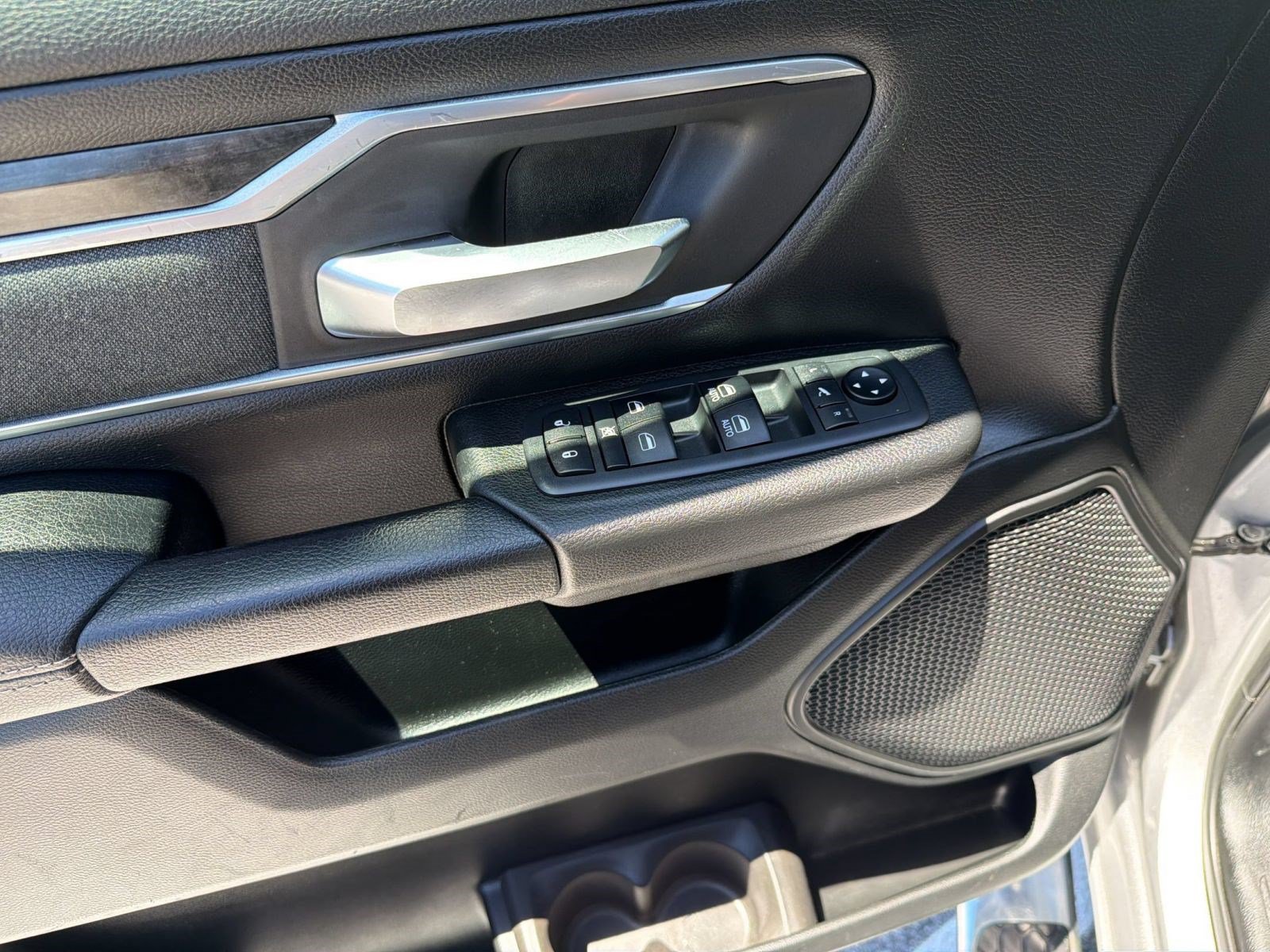 Used 2019 RAM 1500 Big Horn AWD/4WD image 13