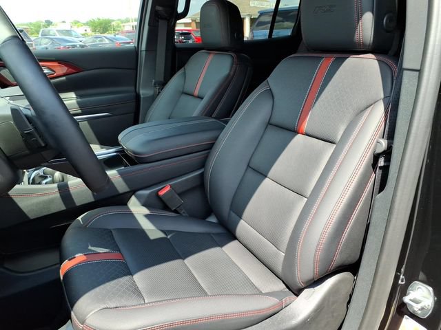 Used 2026 Chevrolet Traverse RS FWD image 18