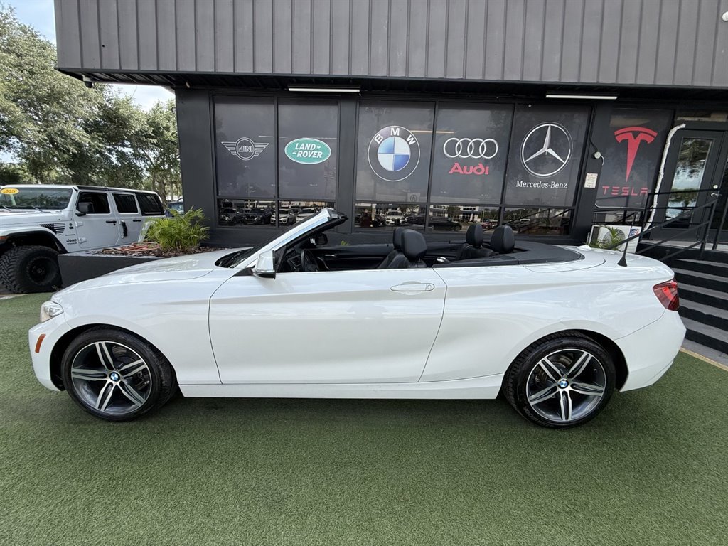 Used 2017 BMW 230i Convertible RWD image 7