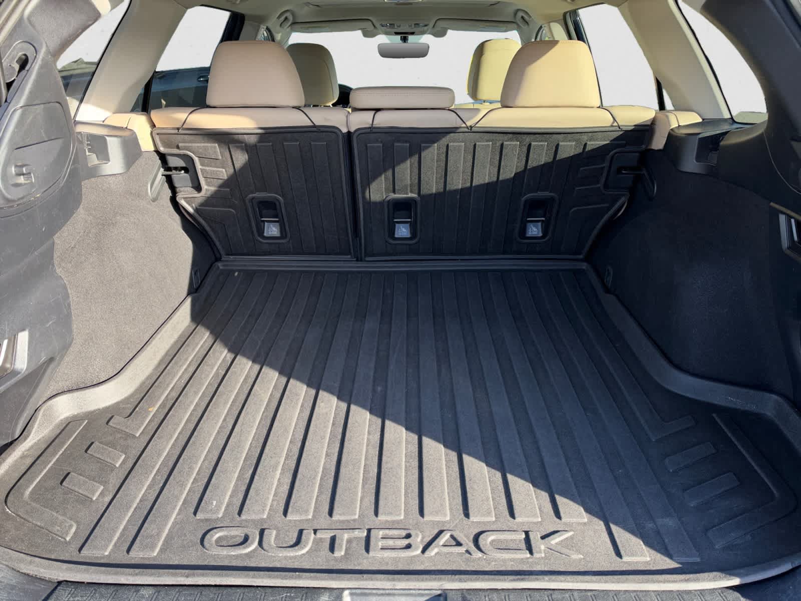 Used 2018 Subaru Outback 2.5i Limited AWD/4WD image 5