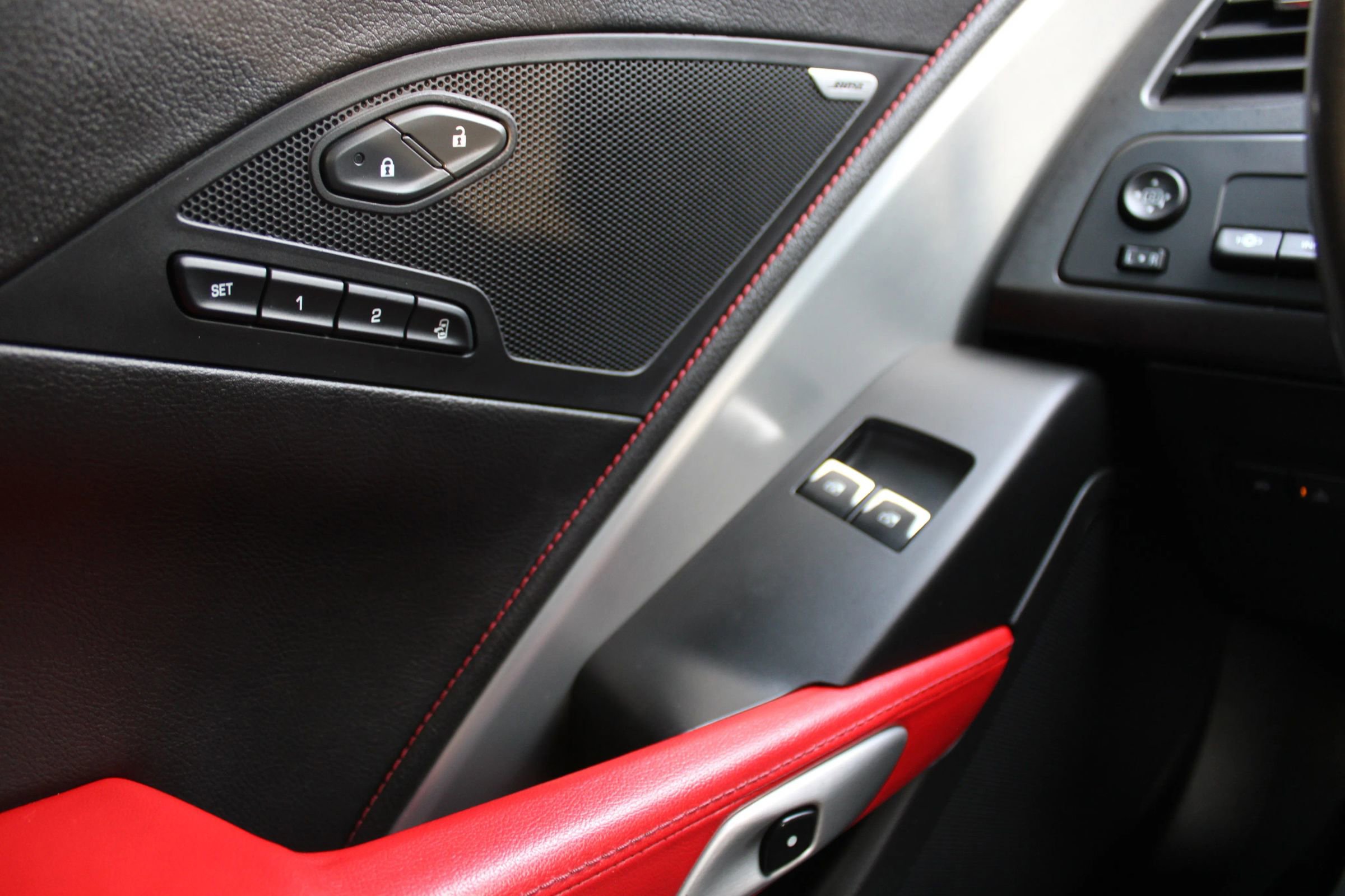 Used 2014 Chevrolet Corvette Stingray Coupe w/ 2LT Preferred Equipment Group image 26