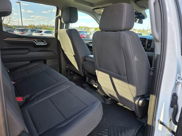 Used 2025 Chevrolet Silverado 1500 LT w/ Protection Package AWD/4WD image 13