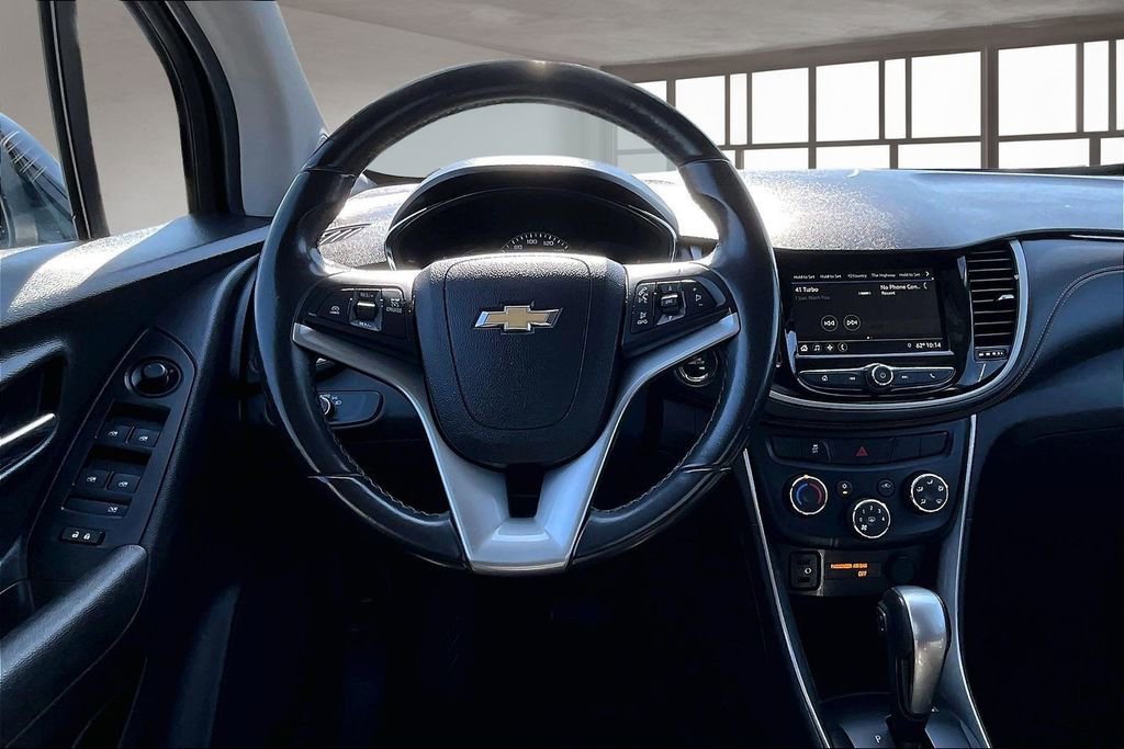 Used 2019 Chevrolet Trax LT w/ LT Convenience Package FWD image 6