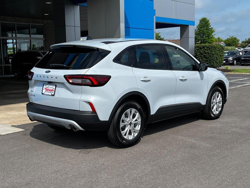 Used 2025 Ford Escape Active w/ Cold Weather Package image 3