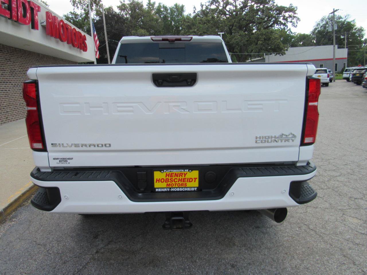 Used 2026 Chevrolet Silverado 3500 High Country w/ Technology Package AWD/4WD image 3