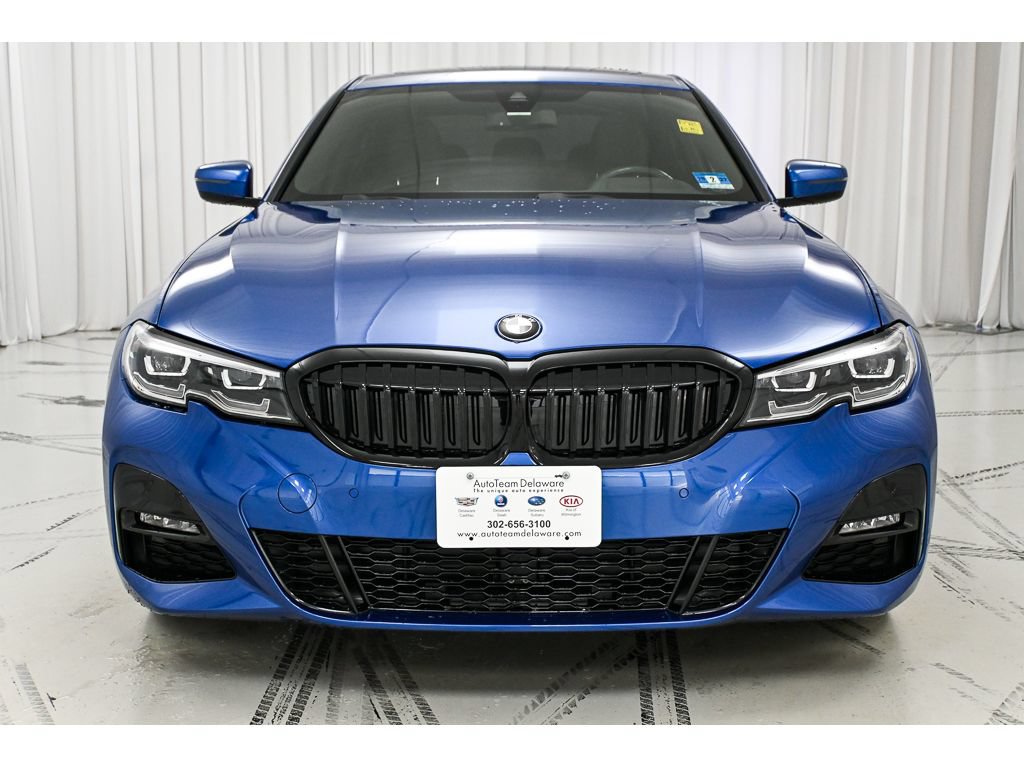 Used 2019 BMW 330i xDrive Sedan w/ M Sport Package AWD/4WD image 3