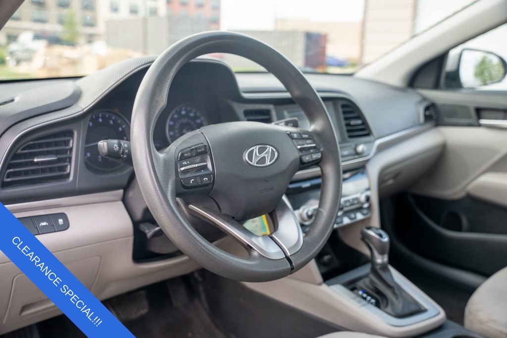 Certified 2020 Hyundai Elantra SE image 19