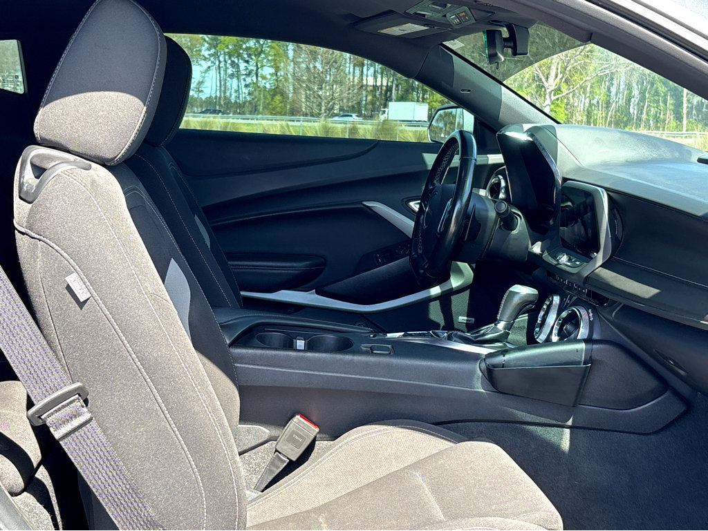 Used 2023 Chevrolet Camaro LT w/ RS Package image 7