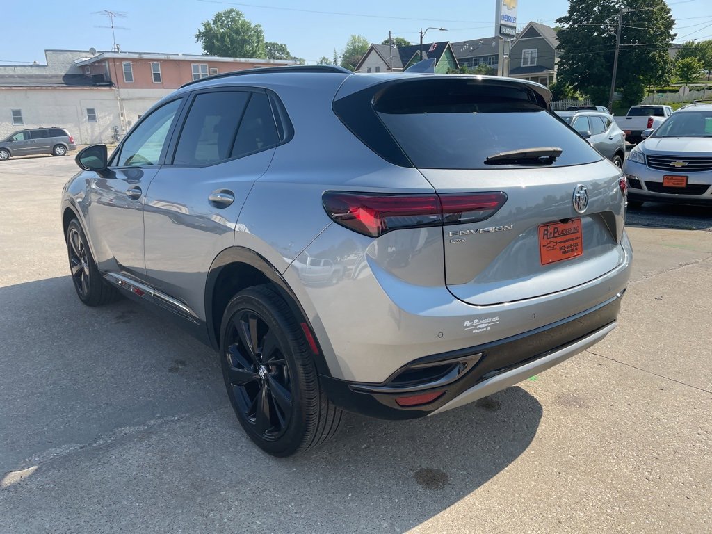 Used 2023 Buick Envision Preferred w/ Sport Touring Package image 13