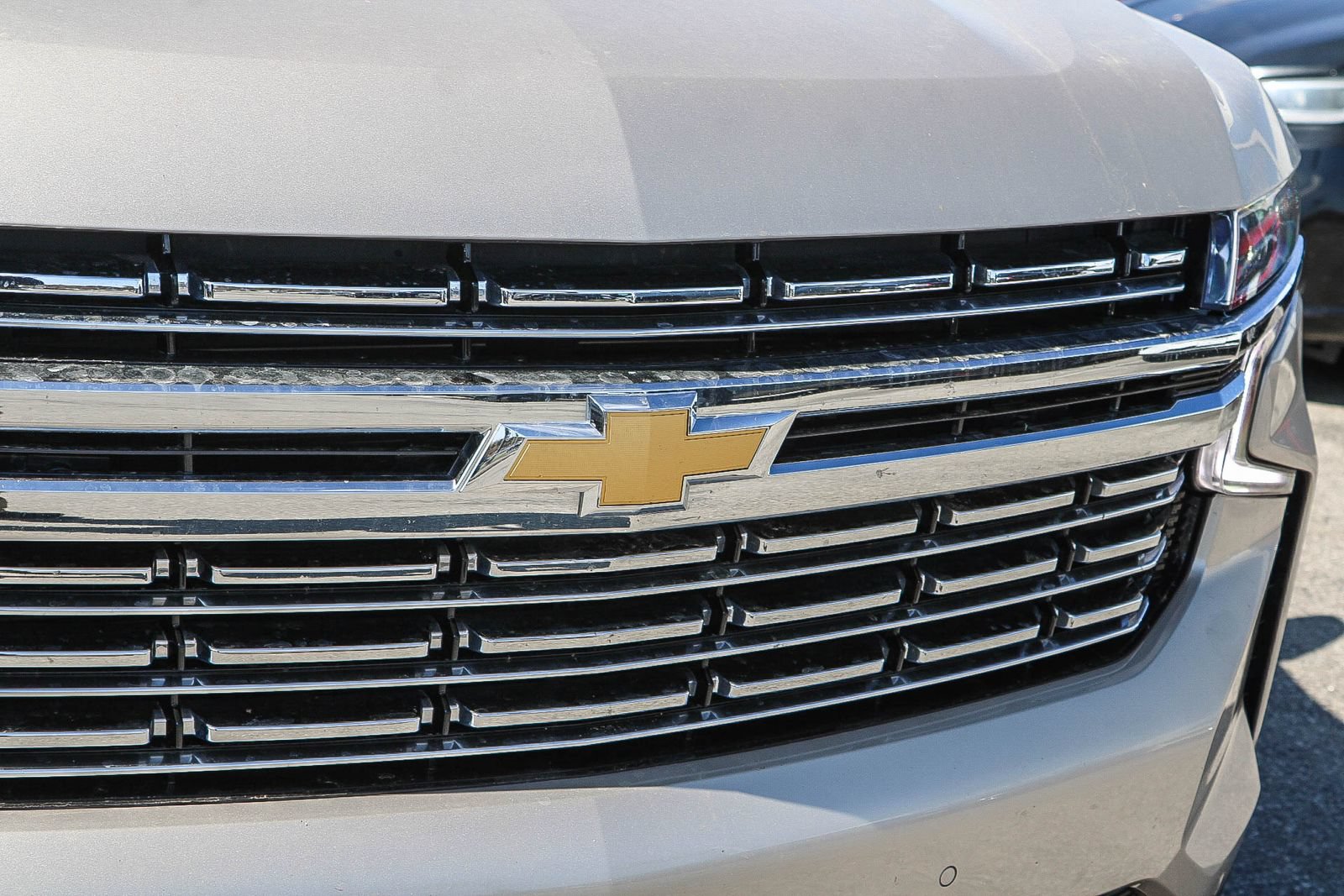 Used 2024 Chevrolet Suburban Premier RWD image 11